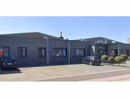 bâtiment d’entreprise à louer à wilrijk pour € 18.000
