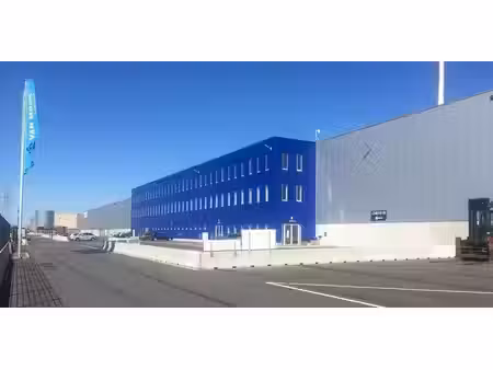 bâtiment d’entreprise à louer à kallo pour € 15.500
