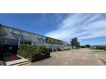 bâtiment d’entreprise à louer à strombeek-bever pour € 44.684