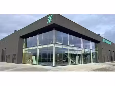 bâtiment d’entreprise à louer à lokeren pour € 11.900