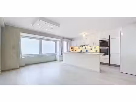 appartement à louer à knokke pour € 1.600 avec 3 chambres à coucher