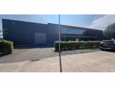 entrepôt à louer à dessel pour € 14.995