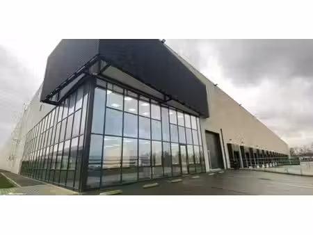 entrepôt à louer à milmort pour € 24.489
