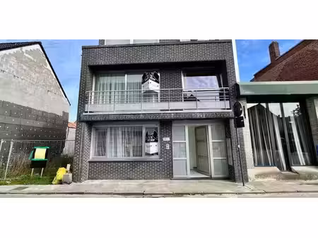 usage mixte à vendre à hamme pour € 499.000 avec 5 chambres à coucher