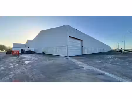 bâtiment d’entreprise à louer à deinze pour € 49.000