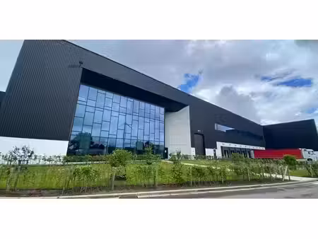 bâtiment d’entreprise à louer à ertvelde pour € 49.378