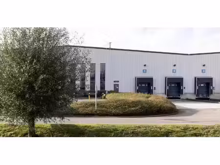 bâtiment d’entreprise à louer à ruisbroek pour € 27.500