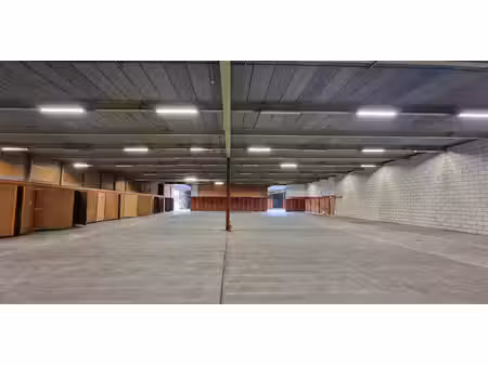 entrepôt à louer à strombeek-bever pour € 26.270