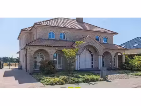 maison à vendre à leut pour € 839.000 avec 4 chambres à coucher