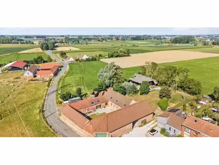 ferme à vendre à saint-léger pour € 695.000 avec 3 chambres à coucher