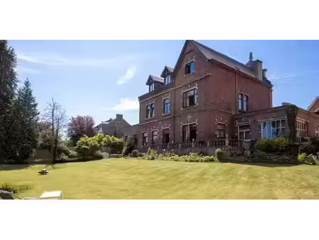 sous option - maison exceptionnelle à vendre à genappe avec 7 chambres à coucher