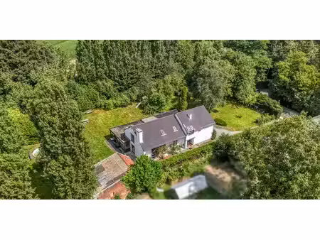 villa à vendre à essene pour € 772.000 avec 4 chambres à coucher