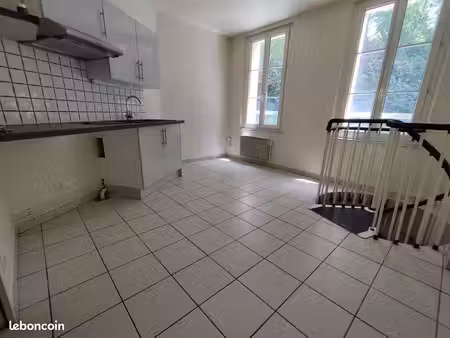 studio 1 pièce 26 m²