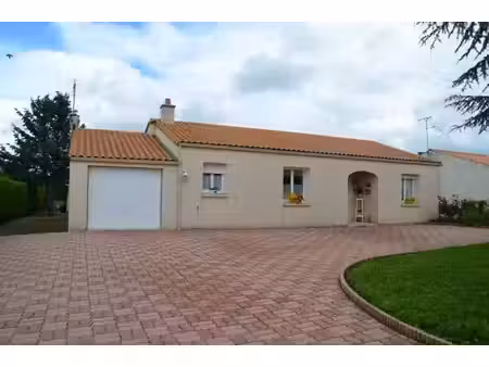 charmante maison de plain-pied  proche de toutes commodités