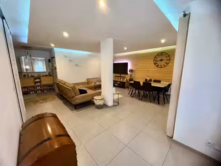 appartement t3 rénové de 75 m² avec loggia – annecy/cran-gevrier
