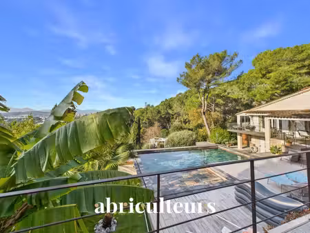 villa d’exception 250m2 - 6 chambres - vue mer panoramique - piscine - en vente au cannet 