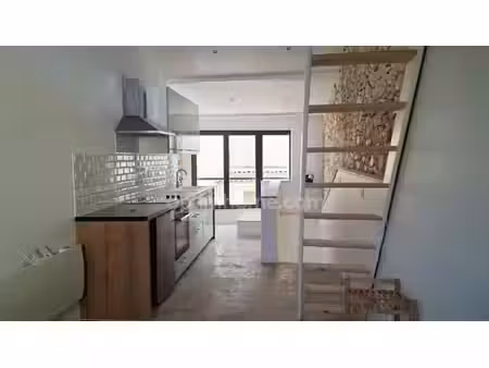 maison de village 50m² entièrement rénovée – mézel (04270)
