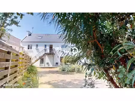 immeuble 7 pièces 200 m²