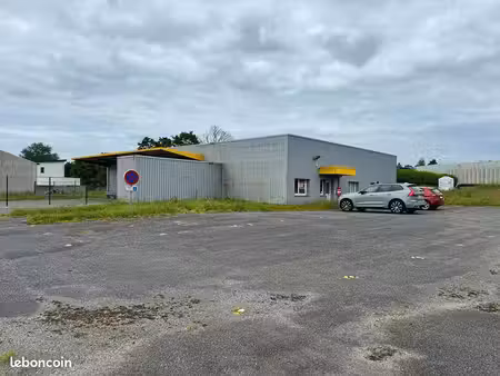 local 235 m² plabennec