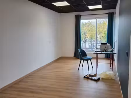 bureau  local a louer avec salle d'attente en centre ville