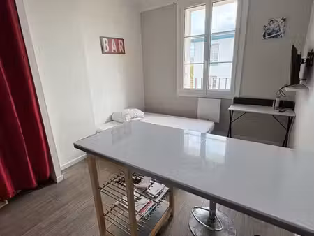 studio meuble proche tram