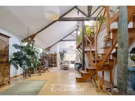 maison type atelier avec jardin paysagé