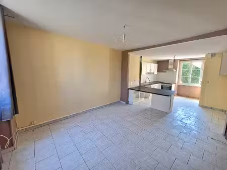 vente maison 5 pièces  78.00m²  précigné