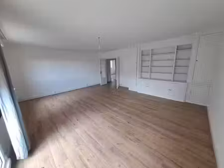 location appartement 4 pièces 101 m² à lille (59000)  1 500 €