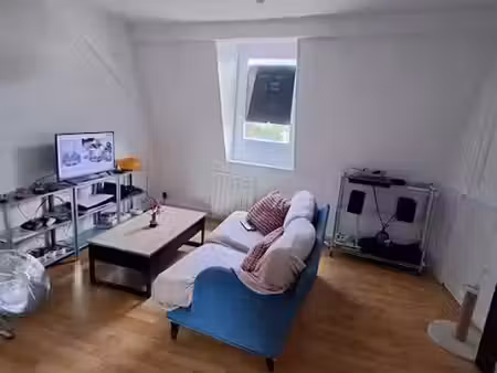 location appartement 4 pièces 61 m² à lille (59000)  842 €