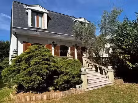 vente maison 5 pièces 133 m2 à joinville-le-pont