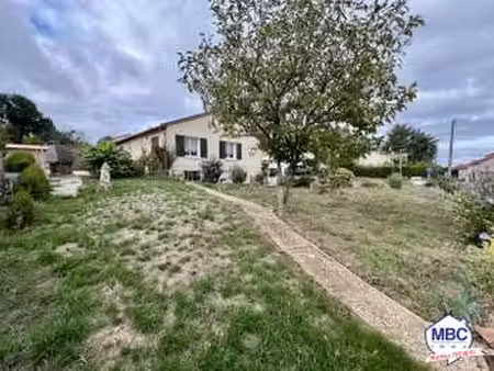 vente maison à la chapelle-saint-florent (49410) : à vendre / 748m² la chapelle-saint-flor