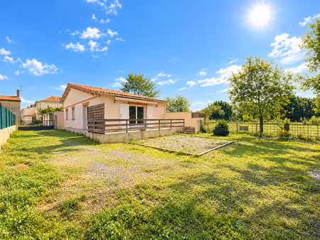 vente maison 4 pièces  92.50m²  paulx