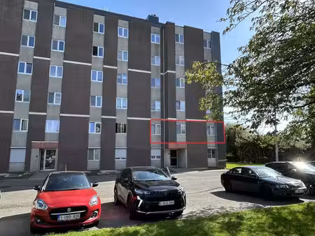 bel appartement 3 chambres + parking