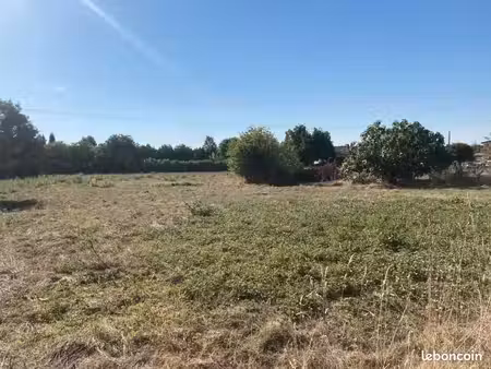 terrain 803 m² le fauga