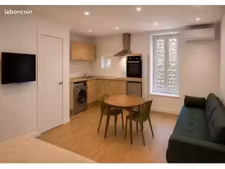 studio 20m2 neuf - clim et cour - faible conso. - calme au centre-ville
