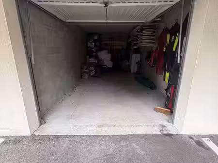 espace de stockage disponible dans garage – seignosse