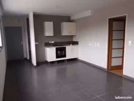 appartement t2 à louer à combrit
