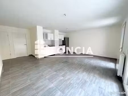 appartement 4 pièces 85.78m² à louer 2200 - ferney - voltaire 01210