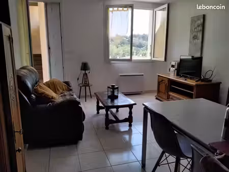 très bel appartement f3