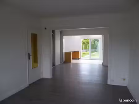 maison 1 chambre jardin sans garage 896