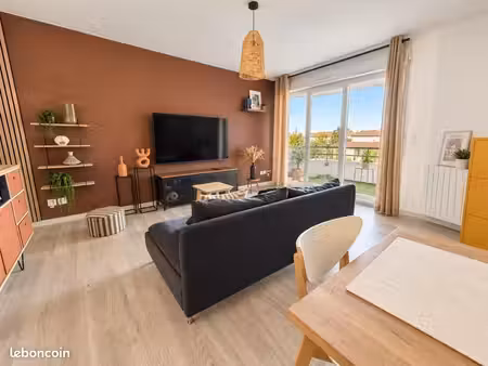 appartement 2 pièces 61 m²