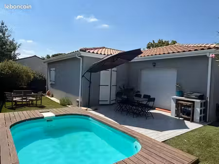 maison contemporaine 97 m² – 3 chambres – piscine – ondes (31330)