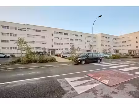 location appartement 3 pièces 58 m² à gradignan (33170)  790 €
