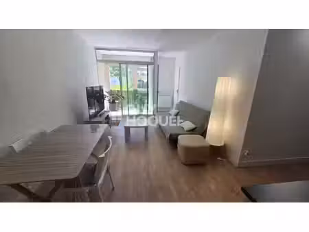 charmant 3 pièces 51m2 rénové avec terrasse et parking