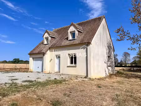 pavillon à la campagne avec 8 800 m² de terrain proche sées