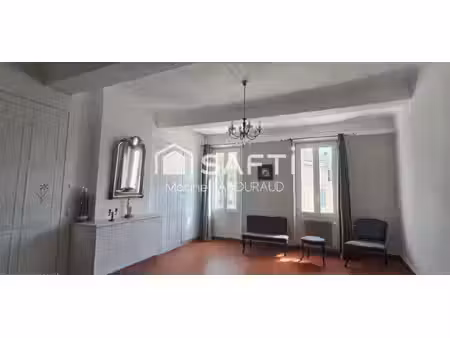 maison de caractère de 192 m² avec local commercial et grand garage – carcès
