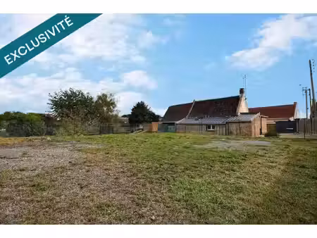 maison en village avec toutes les commodités  4 couchages possibles dont 1 au rdc  grand t