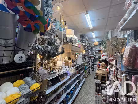 vente local commercial 133 m²
