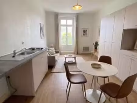 location appartement t1 à châteaubriant (44110) : à louer t1 / 33m² châteaubriant
