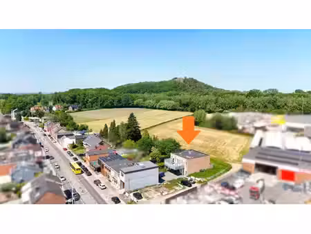 loft 4 ch. avec 2 emplacements de parking et balcon +/- 40m²